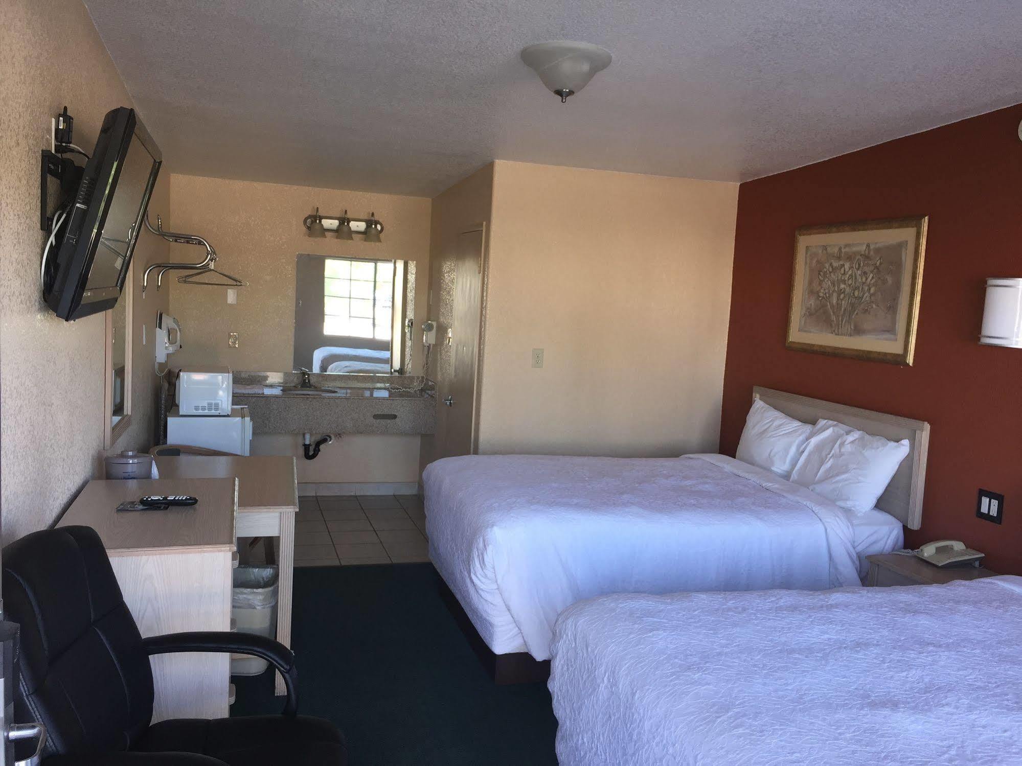 Desert Inn Westmorland Экстерьер фото